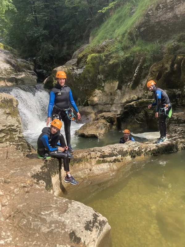 marmittes bouillantes dans gorges de Malvaux